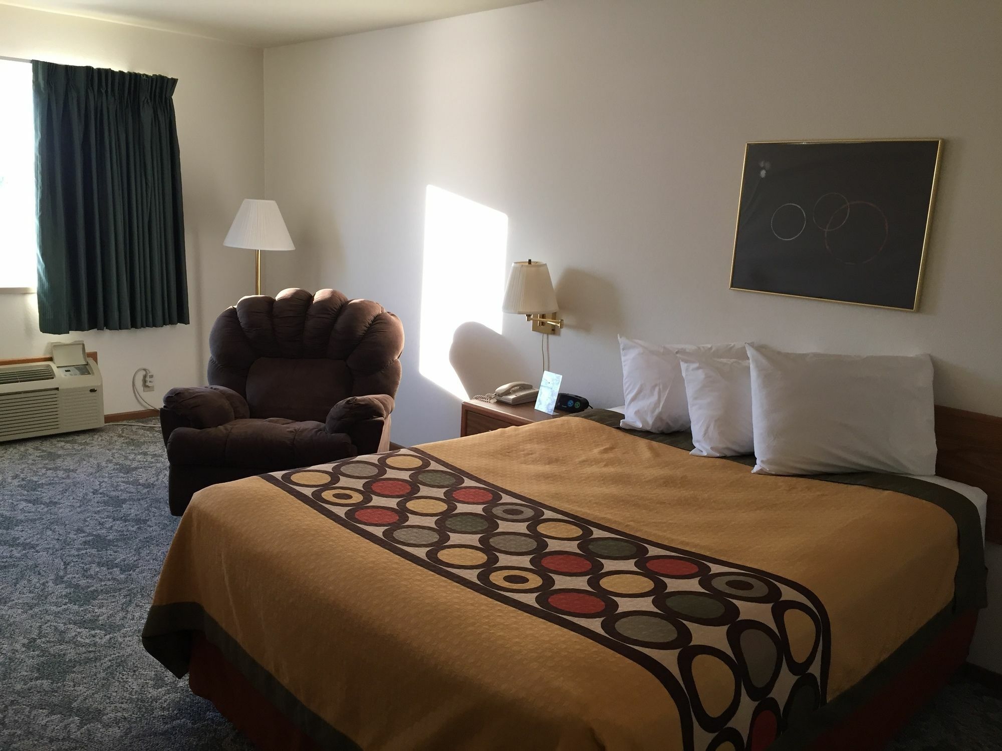 Super 8 By Wyndham Escanaba Eksteriør billede