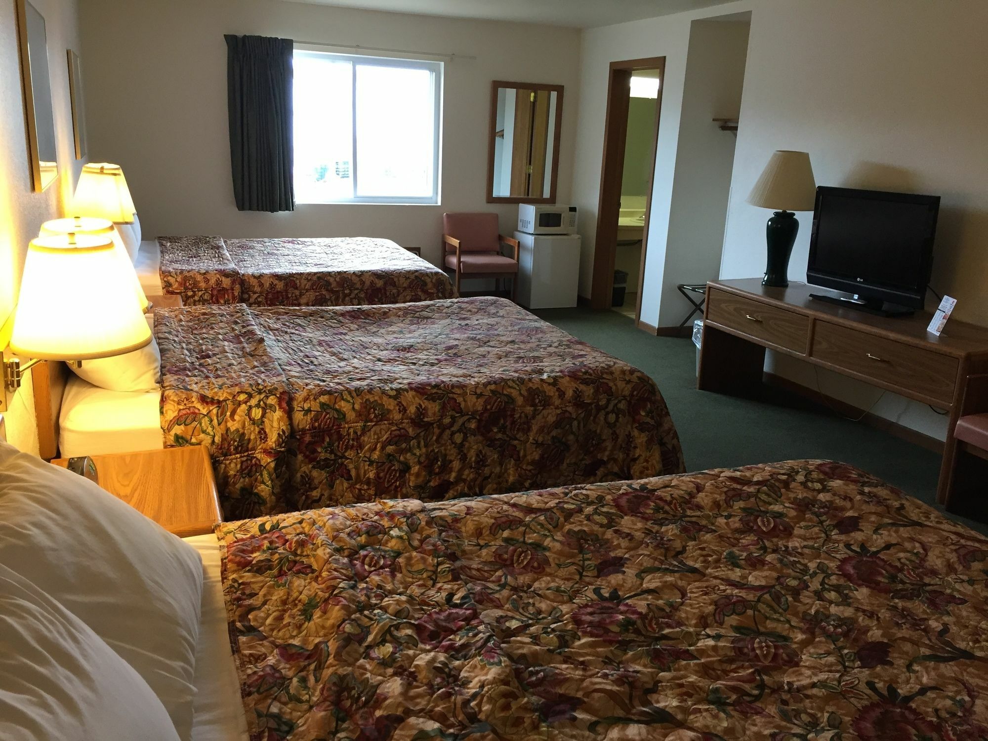 Super 8 By Wyndham Escanaba Eksteriør billede